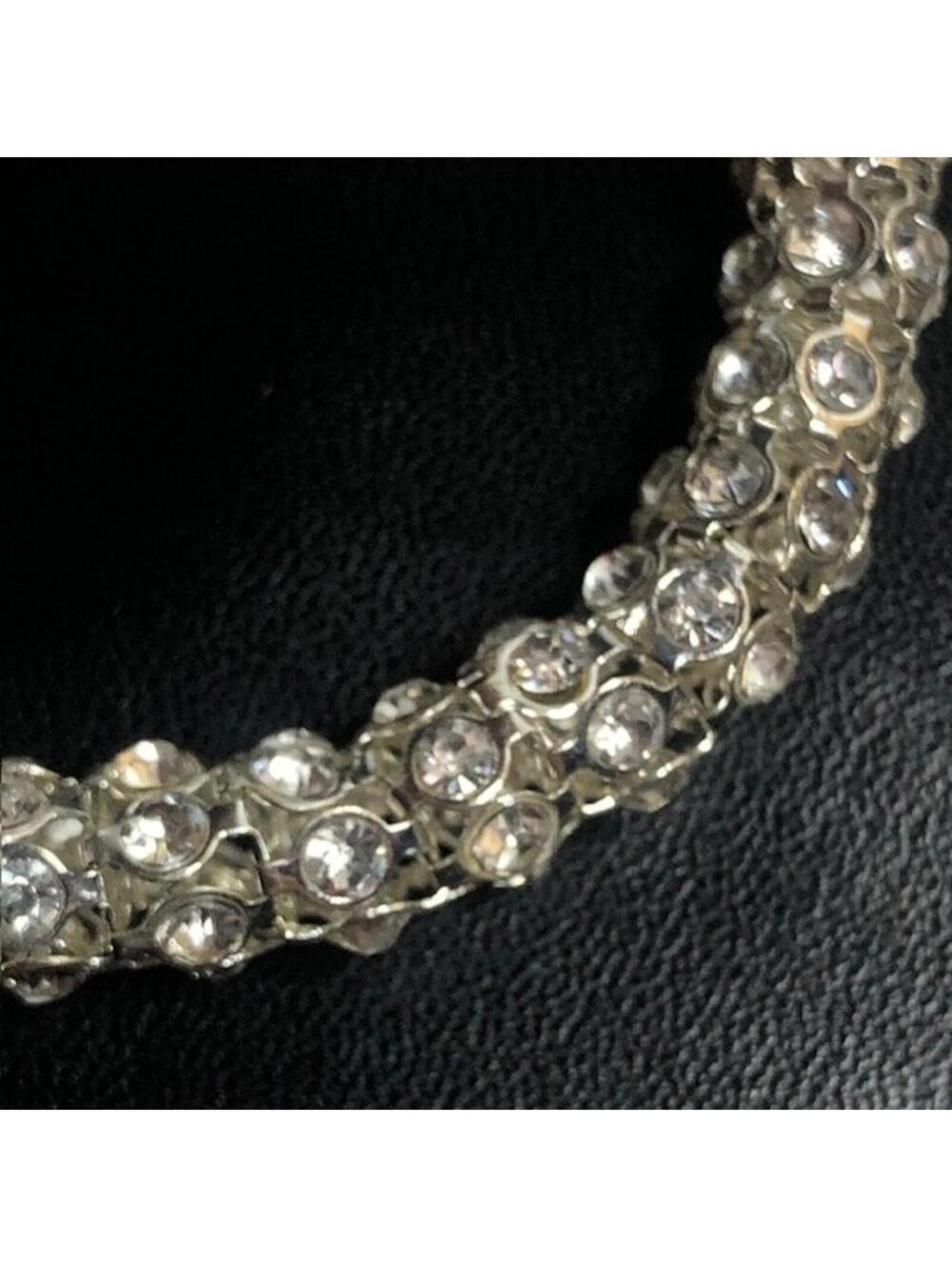 B0064 Anne Klein Crystal Embellished Toggle Bracelet Silver Tone 7.5 Inch - Picture 2 of 3